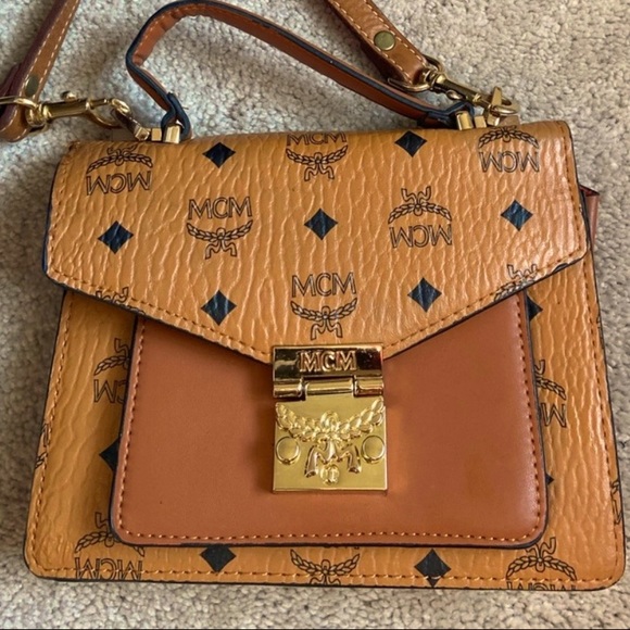 COPY - 😍 MCM Patricia hand bag - Picture 2 of 6
